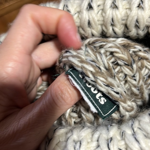 Roots hat - Picture 4 of 5